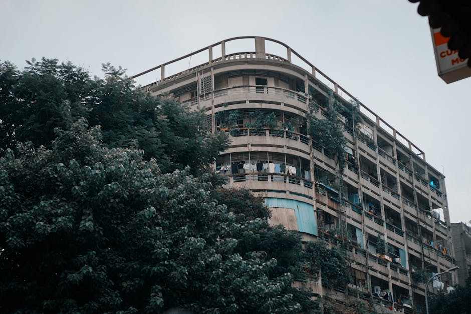Oberoi Esquire Review | Goregaon East Mumbai | Brickplot — site photograph